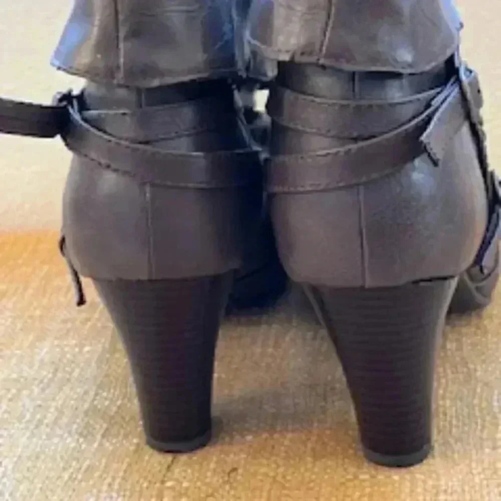 Steve Madden Madden Girl Pillow‎ Brown Pari Boots Shoes Heels Women’s Sz 8